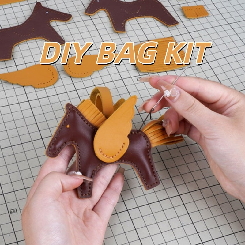 DIY Genuine Leather Pegasus Keychain Kit for Beginners – Handmade Bag Charm, Car Pendant & Key Ring Craft Set with Video Tutorial
