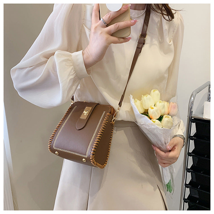 DIY PU Leather Crossbody Bag Kit for Beginners – Handmade Shoulder Bag Sewing Kit with Pre-Cut Materials & Video Tutorial