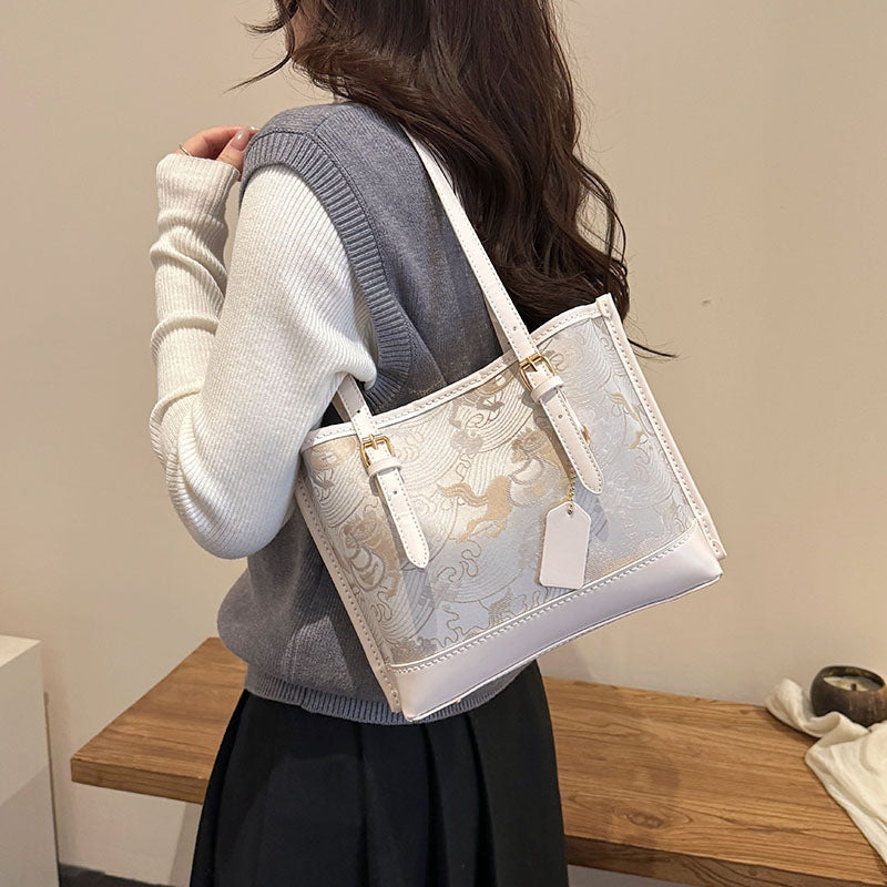 DIY Embroidered Shoulder Bag Kit for Beginners – Handmade Crossbody Handbag with Video Tutorial, Pre-Cut Craft Sewing Set
