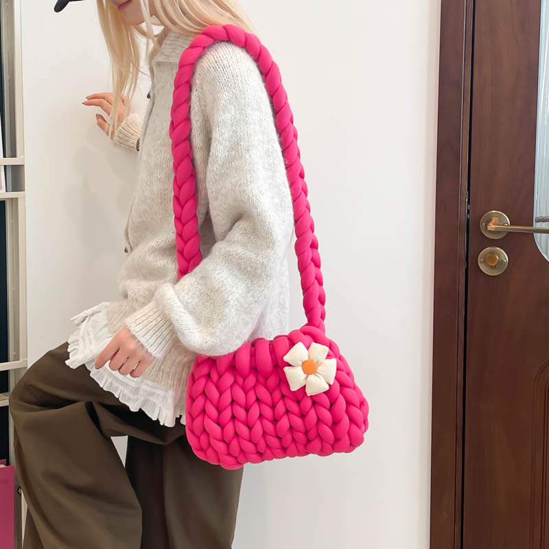 DIY Crochet Shoulder Bag Kit for Beginners – Handmade Yarn Crossbody Purse Craft Set with Tools & Video Tutorial