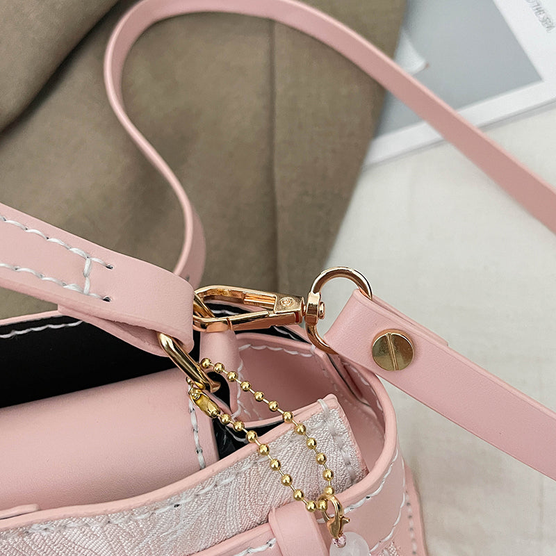 DIY PU Leather Crossbody Bag Kit for Beginners – Handmade Shoulder Bag Sewing Kit with Pre-Cut Materials & Video Tutorial