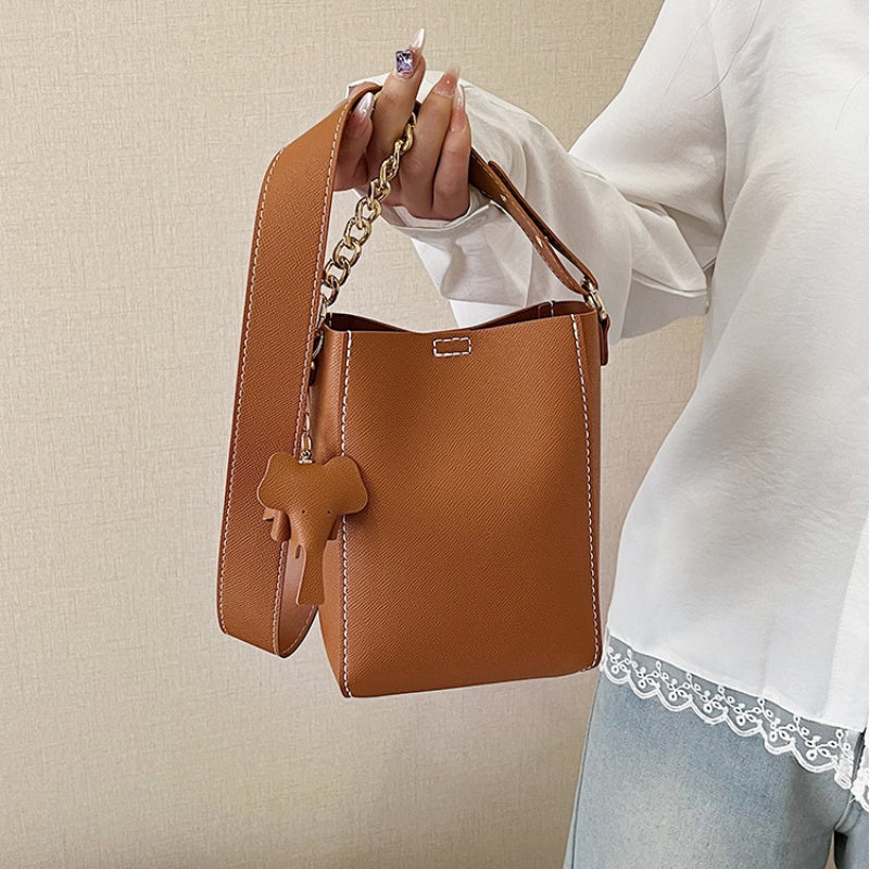 DIY PU Leather Shoulder Bag Kit for Beginners – Handmade Crossbody Purse Sewing Kit with Pre-Cut Leather & Video Tutorial