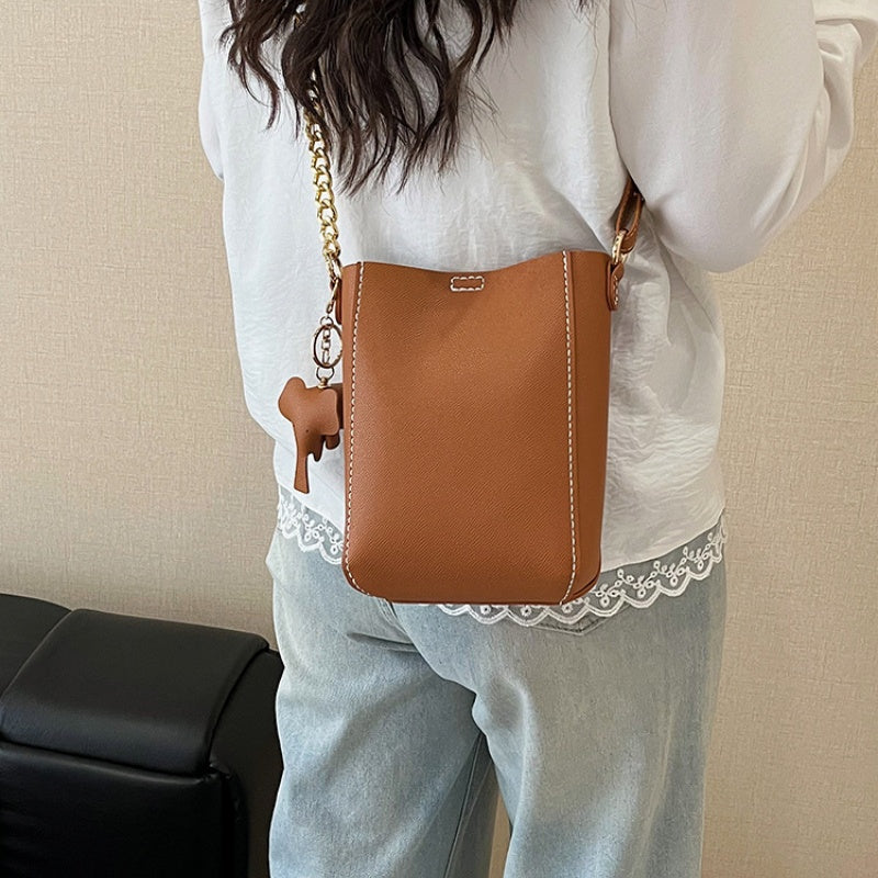 DIY PU Leather Shoulder Bag Kit for Beginners – Handmade Crossbody Purse Sewing Kit with Pre-Cut Leather & Video Tutorial