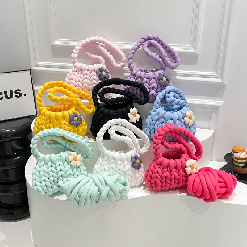 DIY Crochet Shoulder Bag Kit for Beginners – Handmade Yarn Crossbody Purse Craft Set with Tools & Video Tutorial