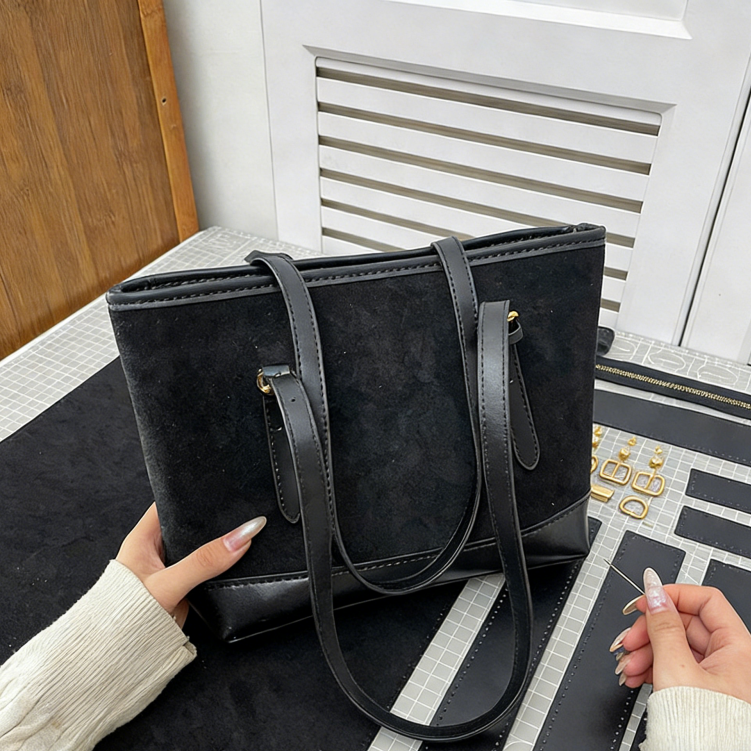 DIY PU Leather Tote Bag Kit for Beginners – Pre-Cut & Pre-Punched Handbag Sewing Kit with Video Tutorial, Crossbody & Shoulder Bag Craft Set