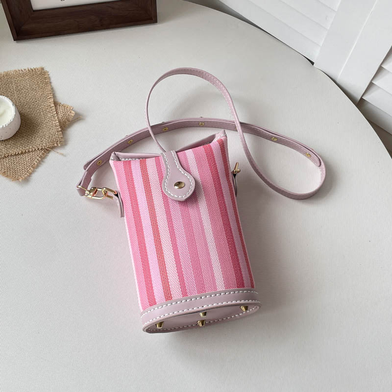 DIY Leather Crossbody Bag Kit for Beginners – Handmade Shoulder Bag Sewing Craft Kit with Pre-Cut PU Leather Pieces & Video Tutorial