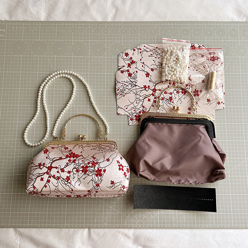 DIY Embroidered Crossbody Bag Kit for Beginners – Pre-Cut Sewing Craft Set with Video Tutorial, Handmade Floral Shoulder Bag DIY Kit