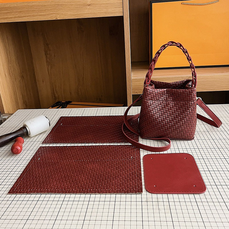 DIY Mini PU Leather Handbag Kit for Beginners – Handmade Crossbody Purse Sewing Kit with Video Tutorial & Complete Materials