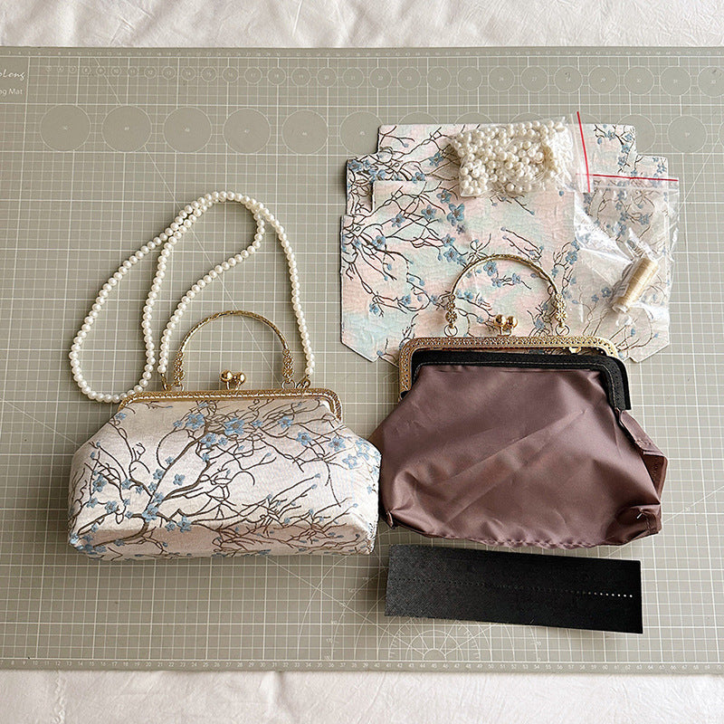 DIY Embroidered Crossbody Bag Kit for Beginners – Pre-Cut Sewing Craft Set with Video Tutorial, Handmade Floral Shoulder Bag DIY Kit