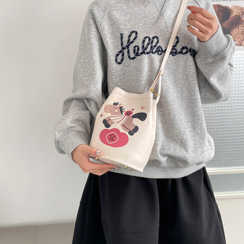 DIY PU Leather Bucket Bag Kit for Beginners – Handmade Crossbody Shoulder Bag Sewing Kit with Pre-Cut Materials & Video Tutorial