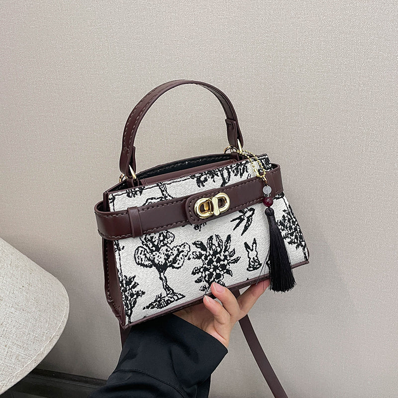 DIY PU Leather Crossbody Bag Kit for Beginners – Handmade Shoulder Bag Sewing Kit with Pre-Cut Materials & Video Tutorial