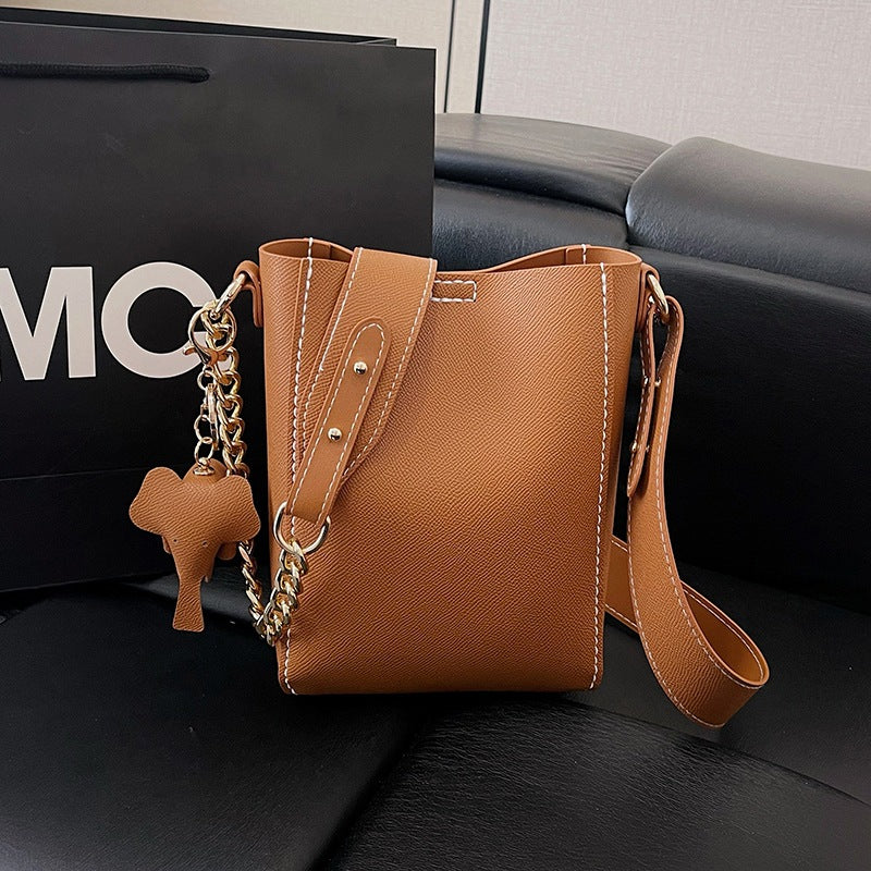 DIY PU Leather Shoulder Bag Kit for Beginners – Handmade Crossbody Purse Sewing Kit with Pre-Cut Leather & Video Tutorial