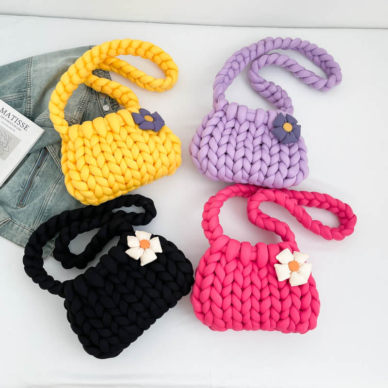 DIY Crochet Shoulder Bag Kit for Beginners – Handmade Yarn Crossbody Purse Craft Set with Tools & Video Tutorial