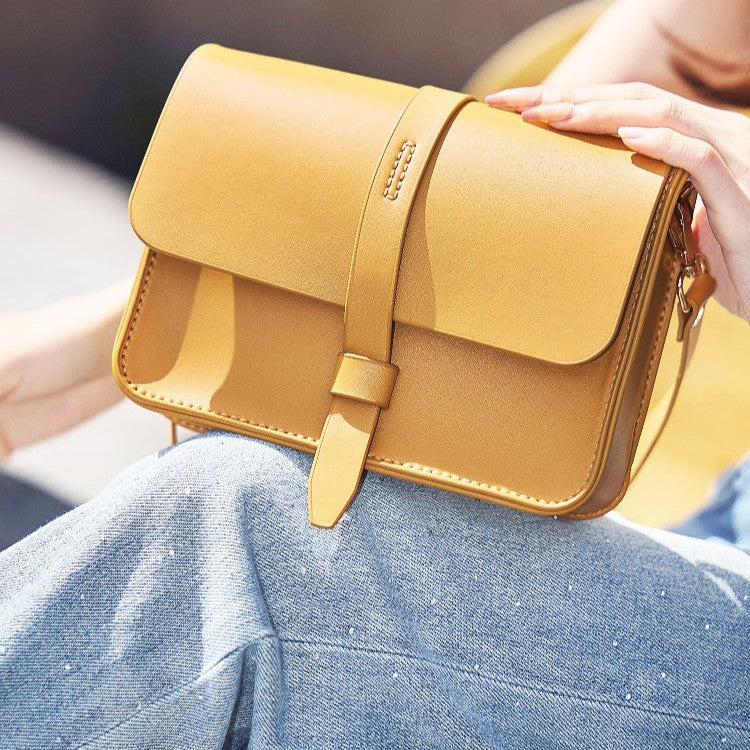 DIY Leather Envelope Crossbody Bag Kit for Beginners – Handmade Cowhide Shoulder Purse with Video Tutorial, Pre-Cut Sewing Craft Set