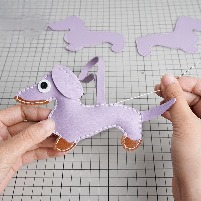 DIY Leather Dachshund Keychain Kit – Handmade Cute Dog Charm Craft Set for Beginners (PU Leather)