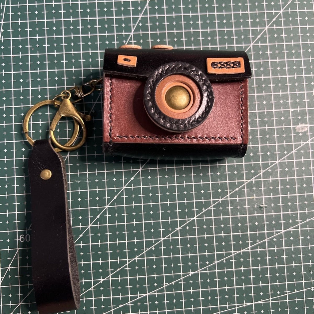 DIY Leather Earphone Case Kit – Handmade Cowhide Keychain Bag Craft Set for Beginners (Video Tutorial Included)