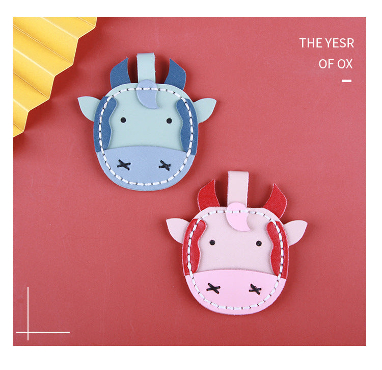 DIY Cow Keychain Craft Kit | Beginner-Friendly Leather Keychain Set | Handmade Cow-Shaped Keyring Gift DIY Sewing Kit