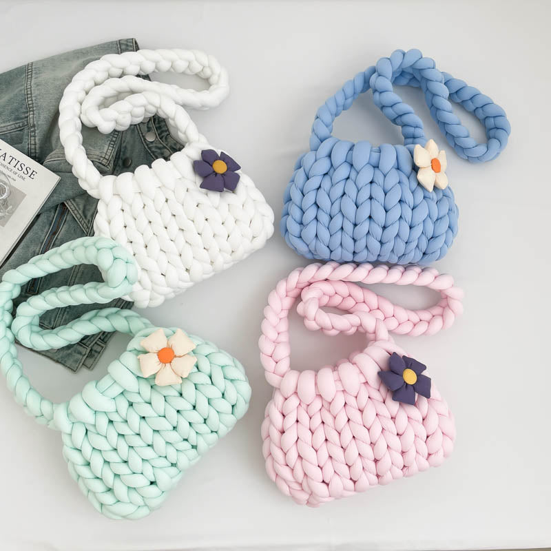 DIY Crochet Shoulder Bag Kit for Beginners – Handmade Yarn Crossbody Purse Craft Set with Tools & Video Tutorial
