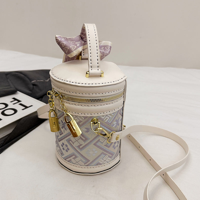 DIY PU Leather Bucket Bag Kit for Beginners – Handmade Shoulder & Crossbody Bag Sewing Kit with Pre-Cut Materials and Video Tutorial