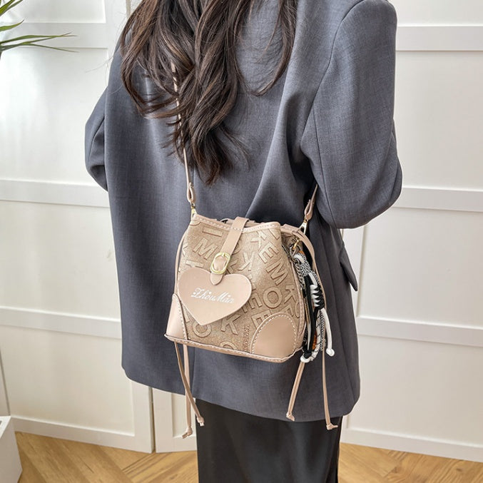 DIY PU Leather Crossbody Bag Kit for Beginners – Handmade Shoulder Bag Sewing Kit with Pre-Cut Leather Pieces & Video Tutorial