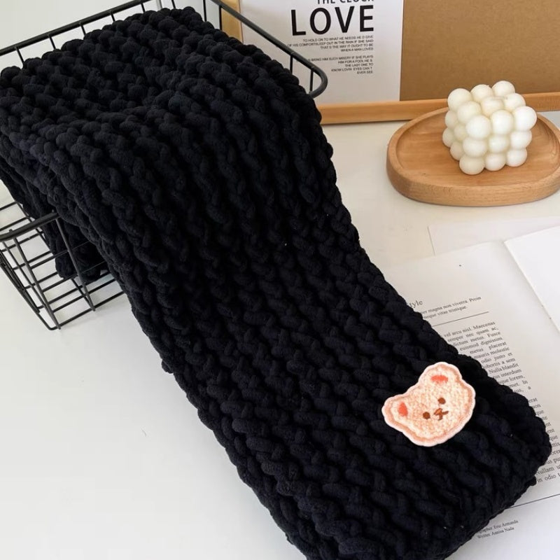 DIY Chunky Soft Yarn Knit Scarf Making Kit, Cute Bear Patch Warm Handmade Winter Scarf Craft Kit Multiple Color Options For Beginners