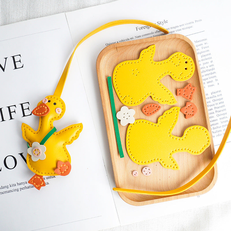 DIY Leather Duck Keychain Kit – Handmade Cute Duck Charm Craft Set in PU & Genuine Leather