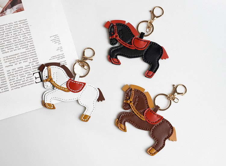 DIY Leather Horse Keychain Kit for Beginners – Handmade Cowhide Bag Charm & Keyring Craft Set with Video Tutorial
