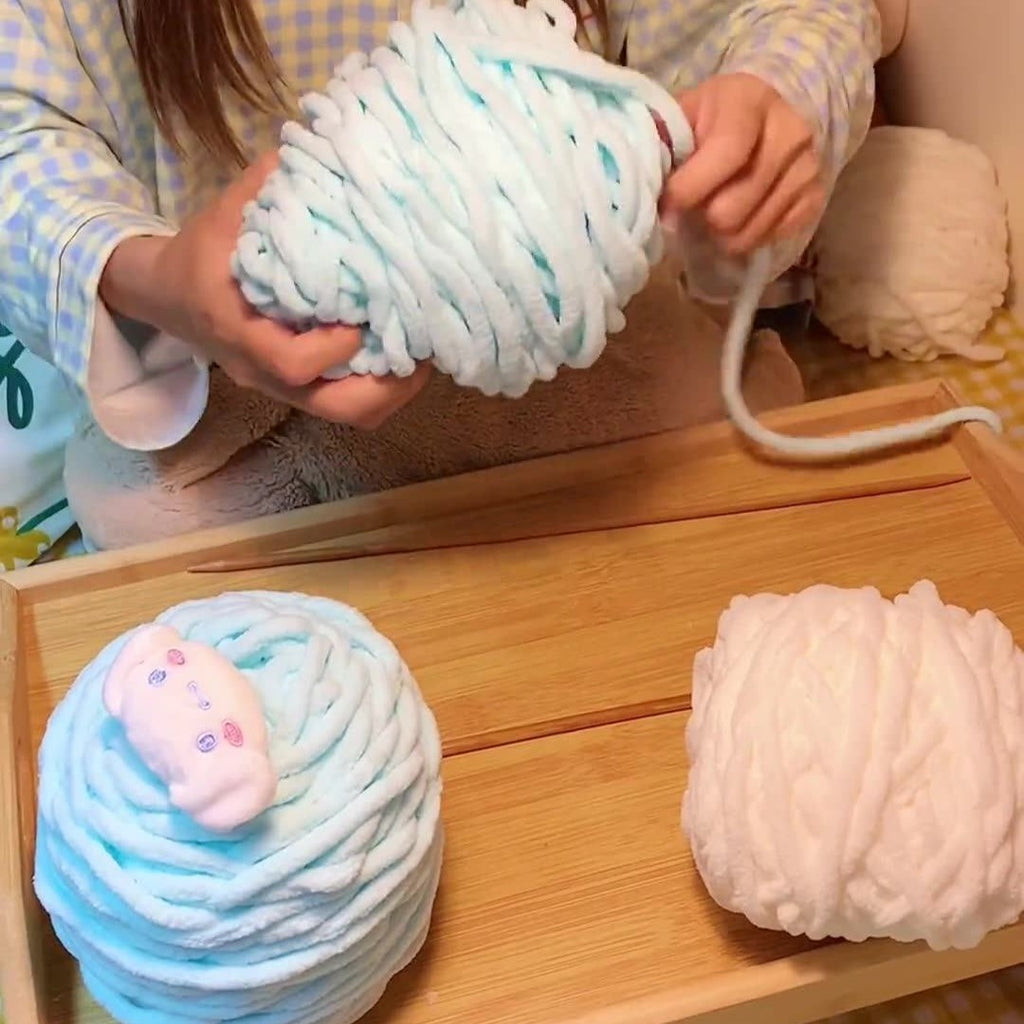 DIY Chunky Soft Yarn Knit Scarf Making Kit, Cute Bear Patch Warm Handmade Winter Scarf Craft Kit Multiple Color Options For Beginners