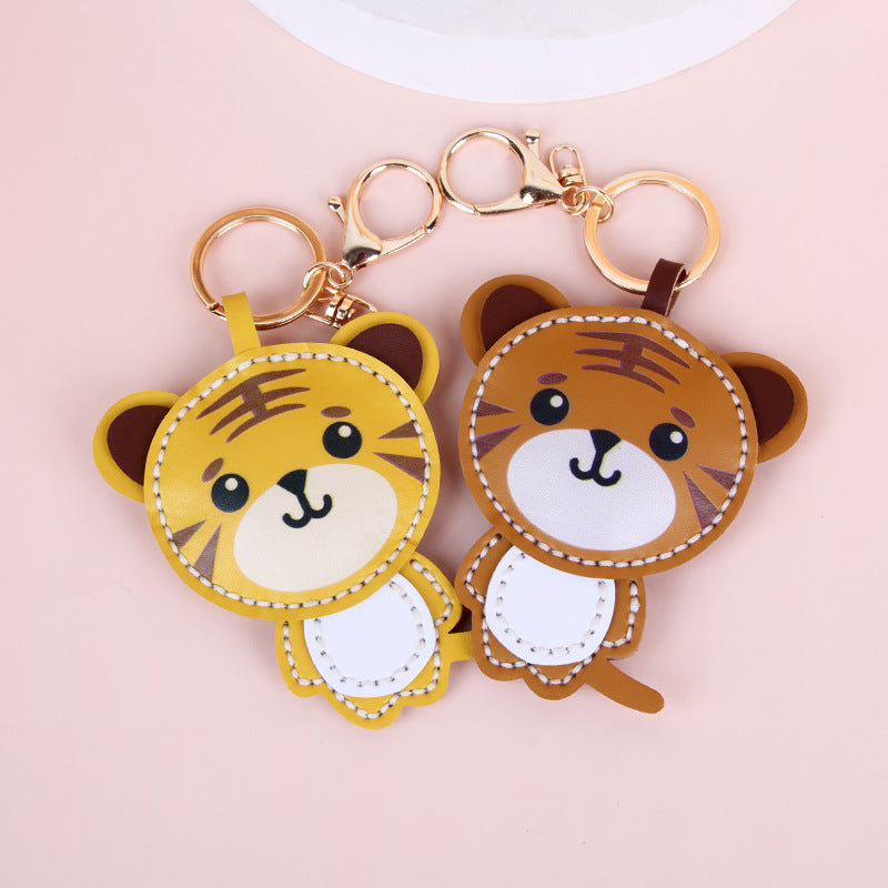 DIY Tiger Keychain Leather Craft Kit – Pre-Cut Cowhide Sewing Kit with Video Tutorial, Handmade Animal Keyring DIY Set