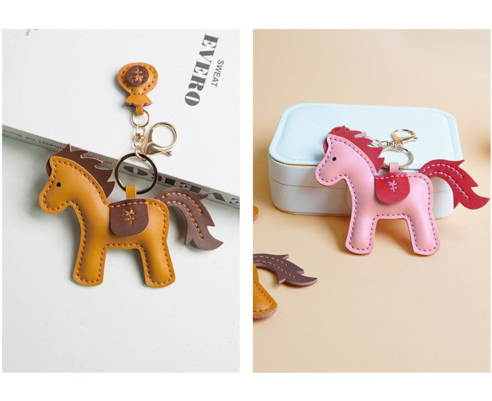 DIY Leather Horse Keychain Kit – Handmade Genuine Leather Craft Set with Video Tutorial (Multicolor)