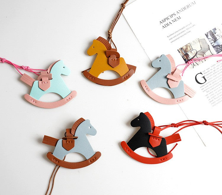 DIY Rocking Horse Keychain Kit for Beginners – Handmade PU Leather Bag Charm & Key Pendant with Video Tutorial