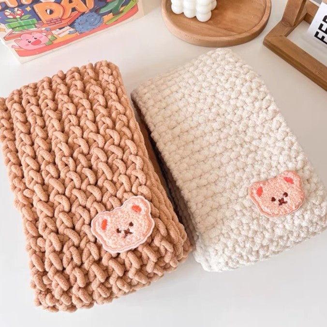 DIY Chunky Soft Yarn Knit Scarf Making Kit, Cute Bear Patch Warm Handmade Winter Scarf Craft Kit Multiple Color Options For Beginners