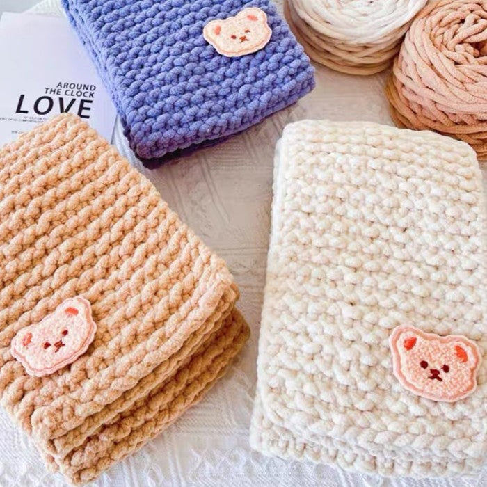 DIY Chunky Soft Yarn Knit Scarf Making Kit, Cute Bear Patch Warm Handmade Winter Scarf Craft Kit Multiple Color Options For Beginners