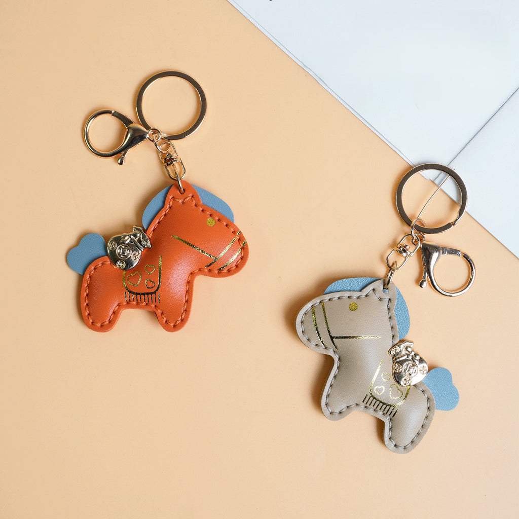 DIY Horse Keychain Craft Kit | Beginner-Friendly Handmade PU Leather Keychain Set | 8-Min Easy Sewing Gift Kit