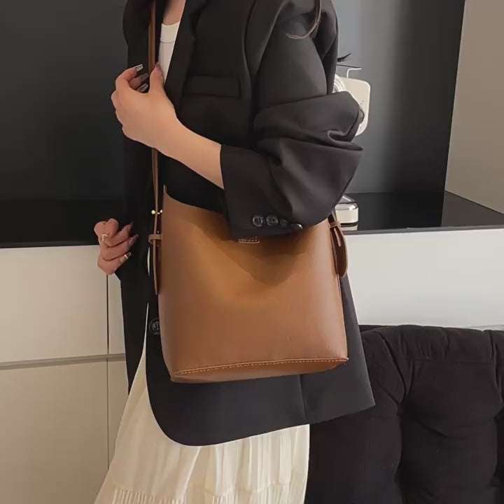 DIY PU Leather Shoulder Bag Kit for Beginners – Pre-Cut & Pre-Punched Crossbody Bag Sewing Kit with Video Tutorial, Handmade Gift Craft Set