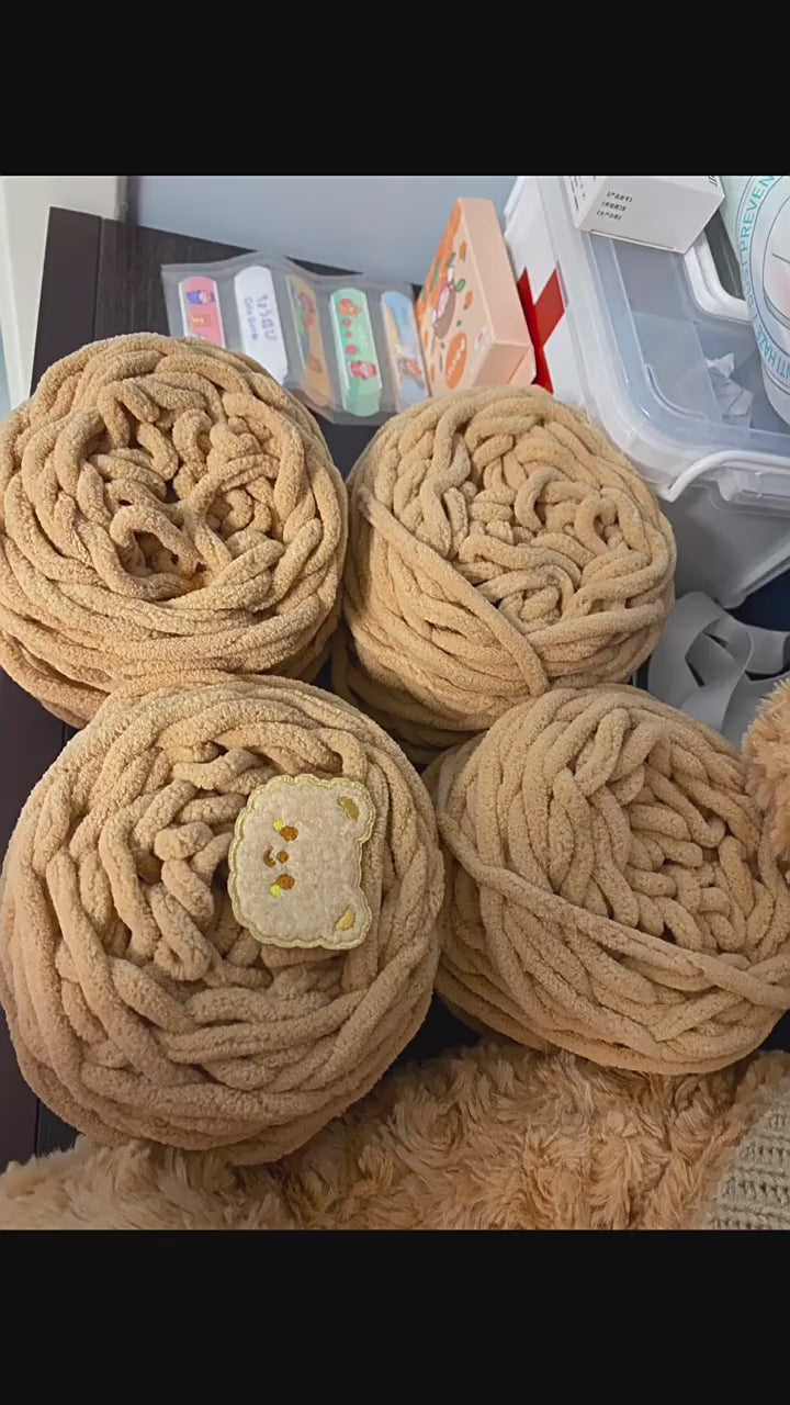 DIY Chunky Soft Yarn Knit Scarf Making Kit, Cute Bear Patch Warm Handmade Winter Scarf Craft Kit Multiple Color Options For Beginners