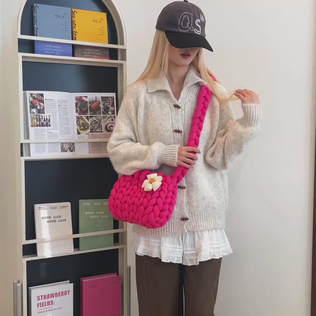 DIY Crochet Shoulder Bag Kit for Beginners – Handmade Yarn Crossbody Purse Craft Set with Tools & Video Tutorial